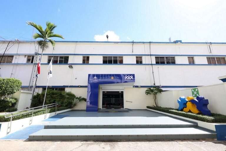 DGCP suspende contrato suscrito entre el Intrant y Transcore LATAM para instalación de red de semáforos en el Gran Santo Domingo