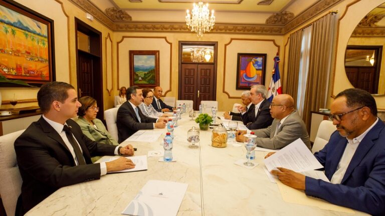 Presidente Abinader concluye primer encuentro del CNM y llama a los interesados presentar postulaciones y propuestas de candidaturas para el Tribunal Constitucional