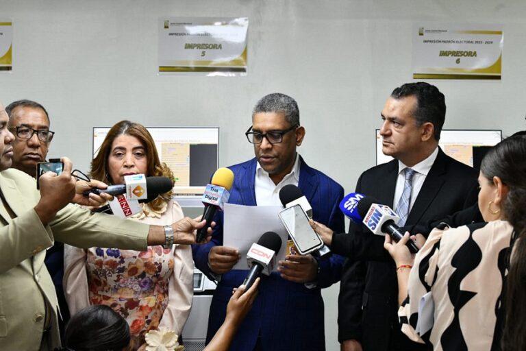 JCE inicia impresión del padrón electoral de cara a las elecciones municipales 2024