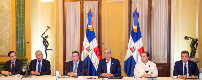 Gobierno y sectores productivos acordaron coordinar acciones para proteger poder adquisitivo especialmente de los más vulnerables ante la actual crisis