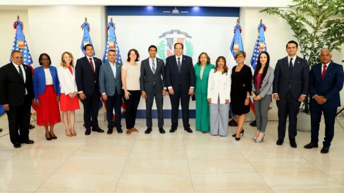 RD y EU firman Memorando de Entendimiento para fortalecer la salud ...