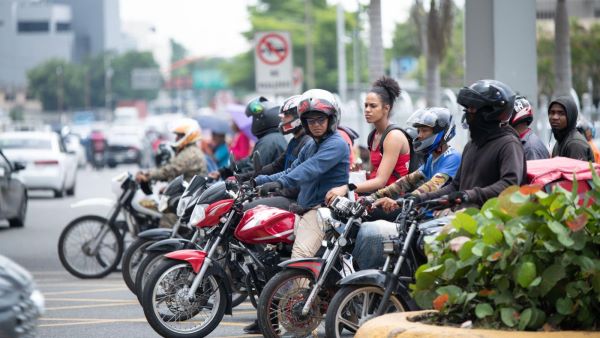 Editorial:  No bajar la guardia en la fiscalización a los motoristas