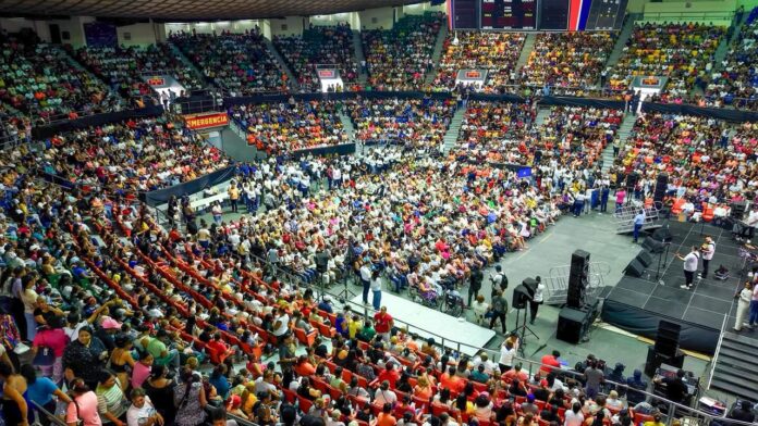 Gobierno reconoce madres